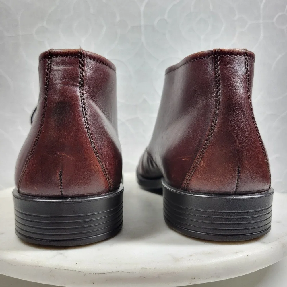 ECCO Harold Plain Toe Chukka Boot 44 Mens Burgundy Lace Up Desert Professional